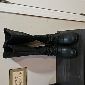 Rasia Boots by Jellypop